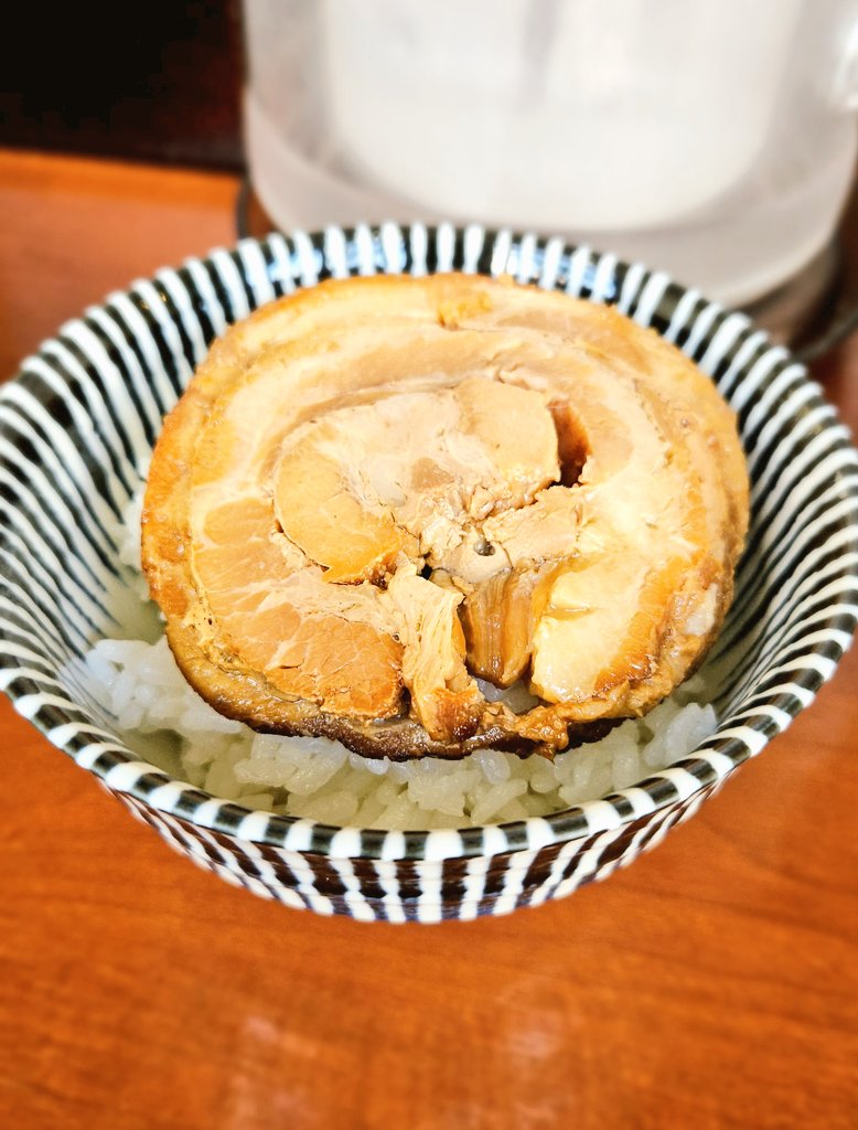 🍜ラーメン味ノ仙🇺🇸🗽

🈵️味噌つけ麺1,050円
🍚ライス無料✨

🗾サッポロ製麺300グラム🏋️
🍖分厚いチャーシューホロホロ🎃🕯️

江戸川区も美味しいらーめん店
まだまたあるな🫶💕

🍱ごっそーさん👏