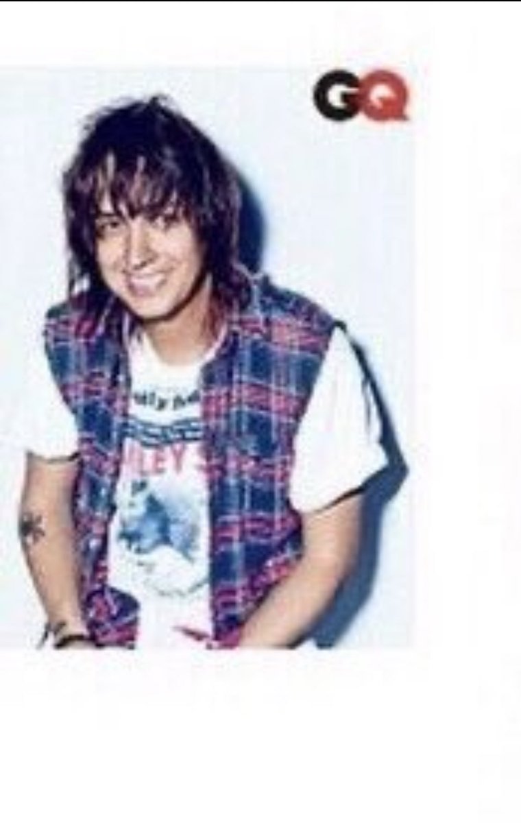 HowlingNip tweet media