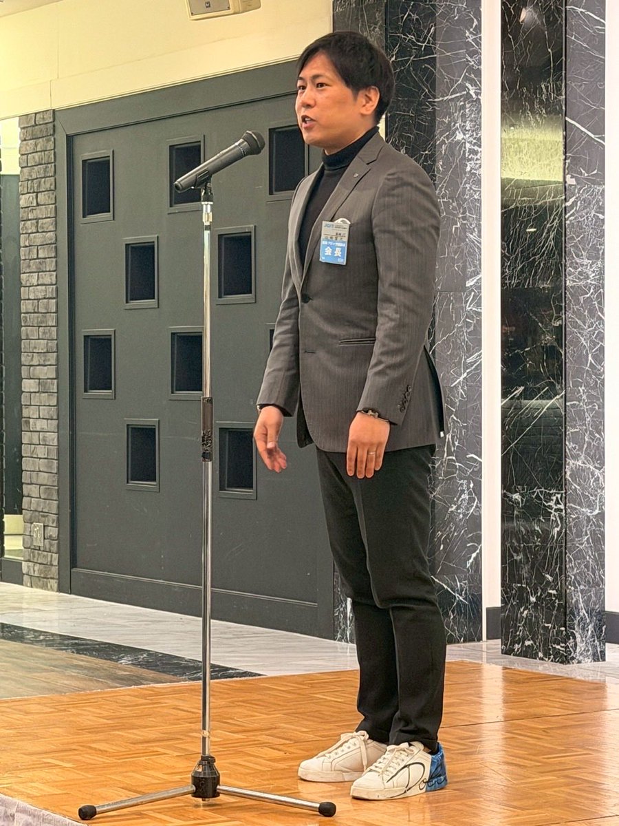 jci_isesaki's tweet photo. 3/3(火) ホテルグランビュー高崎にて日本JC 加藤会頭の公式訪問が開催！✨

はるばる群馬の地までお越しいただき、貴重な意見交換をさせていただきました。今日得た学びをしっかりとLOMへ落とし込み、伊勢崎から群馬全体を盛り上げていきます！🔥
#日本JC  
#伊勢崎Jc 
#群馬 
#会頭公式訪問 https://t.co/0lXHQ72lkl