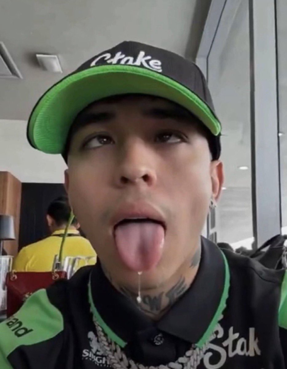 Mi acheeeee tweet media