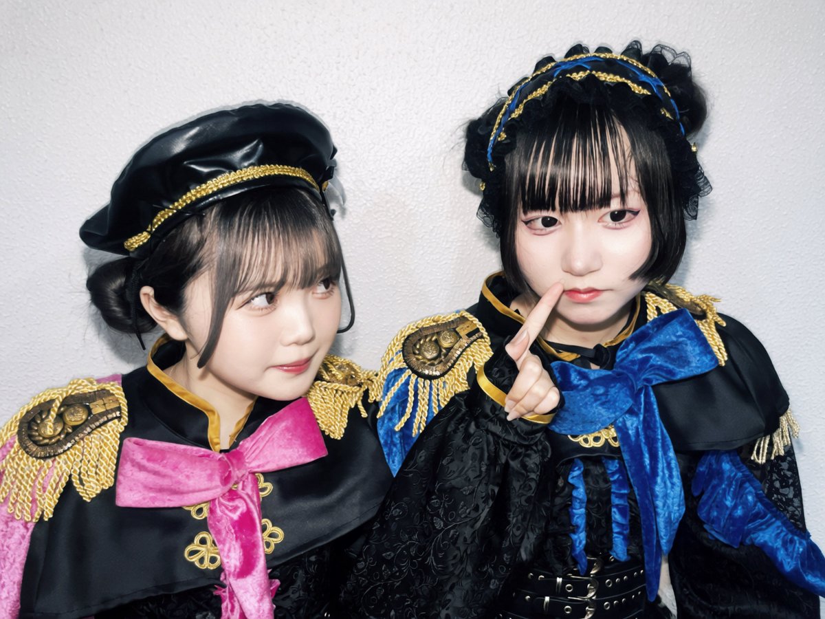 KrownKrown_idol's tweet image. 引用みたいな仲良し写真撮りたかったのに

リアル幼馴染メンバーはこうなる

#KK #KrownKrown
@kana_Krown ＠rua_Krown