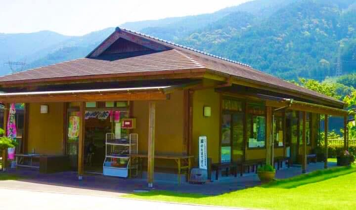 道の駅 フォーレなかかわね茶茗館 緑のたまてばこ🍵
こちらでもG7提供スパークリングティー『川根茶』をお買い求め出来ます。
いつも有難うございます🙇🏻
#川根本町
#茶茗館
#G7
#スパークリングティー