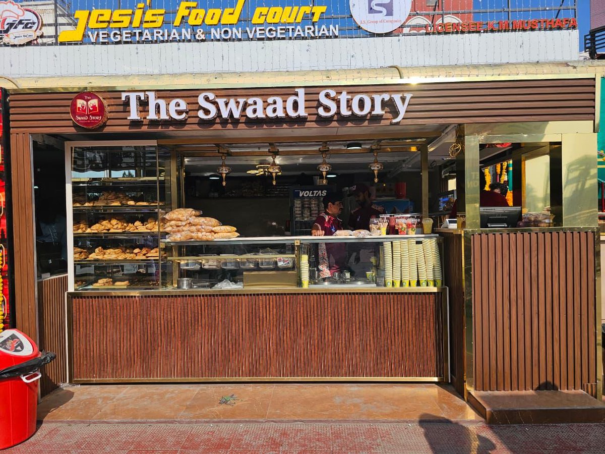 GMSRailway's tweet photo. Dine where the journey begins.
The Rail Coach Restaurant at Dr. M.G.R. Chennai Central Station has been revamped — warm interiors, great food and a one-of-a-kind dining experience right on the platform.
#IndianRailways #SouthernRailway #RailCoach #restaurant #Chennai https://t.co/GfUNo31MR2