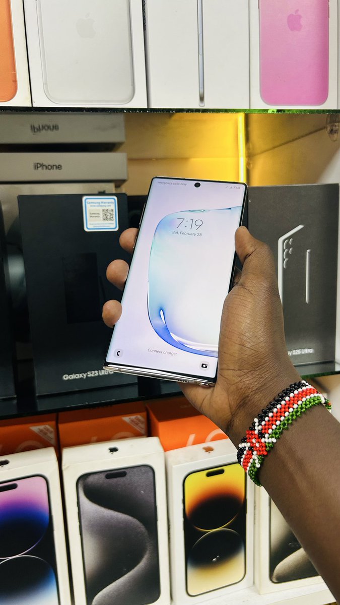 ndolo_derrick's tweet photo. 📱 Samsung Galaxy Note 10+ 5G
🐠 Aura Glow | Mint 💧
12GB | 256GB
⚙️ Snapdragon 855
📺 Dynamic AMOLED
📶 Dual SIM
🖊️ S-Pen Included
🎁 Free Charger + Case + Screen Guard
🛡️ 6 Months Warranty
🚚 Countrywide Delivery
💰 33,000 KSH
DM Now 🔥
#GalaxyNote10Plus #SamsungDeals #Iran https://t.co/yQSxycgOOs