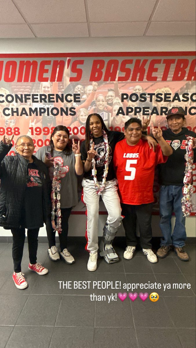 DestineeHooks's tweet photo. @UNMLoboWBB https://t.co/pdDdHo8VrV