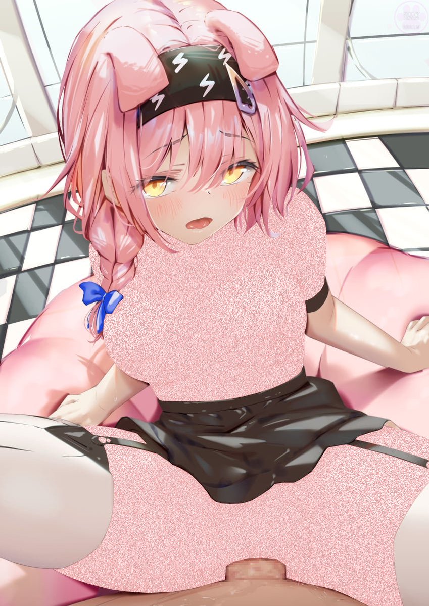 Kitty Holo tweet media