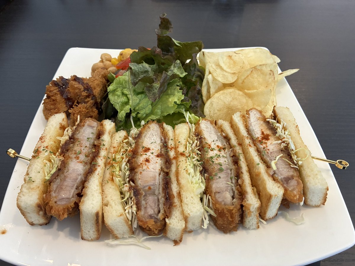 久々の水曜あんひにだったが、誰も来ず。。。🥲
#喫茶アンフィニ