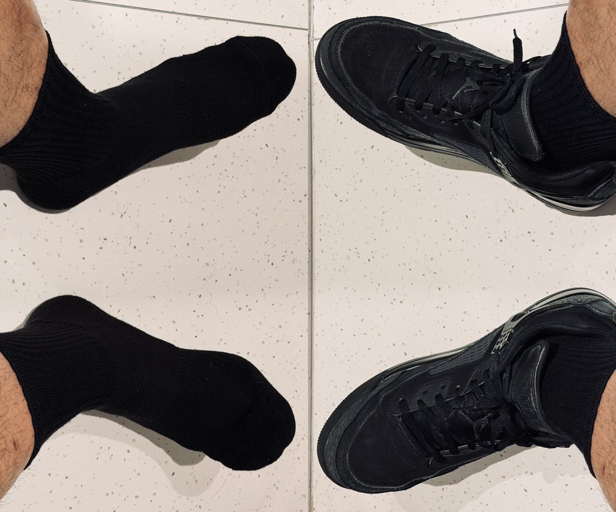 CHARLIE_B tweet media