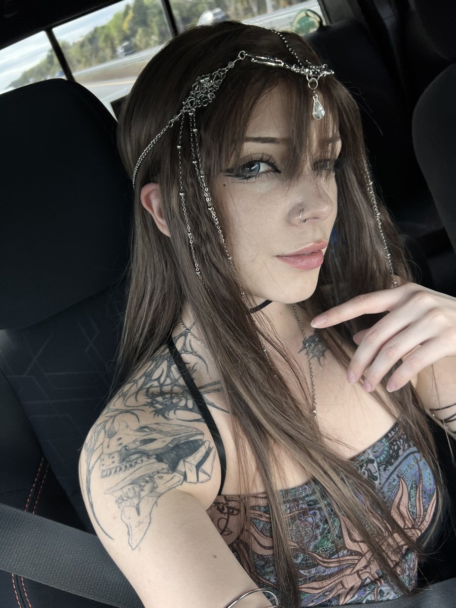 jessakiddding's tweet photo. Just rewatched Evangelion and I’m always so floored by it. Masterpiece, absolute cinema.

There’s a reason I have two tattoos of this fuck ahhhh anime. https://t.co/SGjyFAXAcb