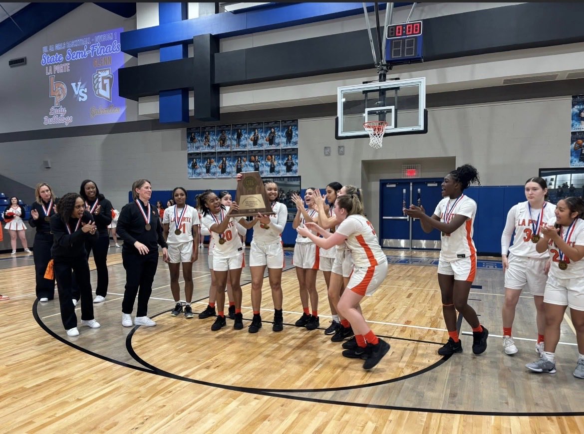 LP Lady Bulldog BB tweet media