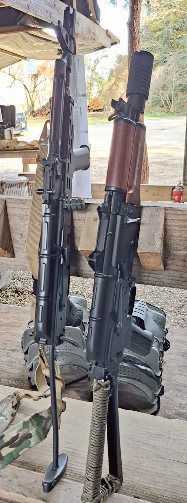 JP_amd65's tweet image. 平日サバゲーの会場に到着～✨

今回はカミース×タクティカルパンツおじさんになってます～。

#サバゲー #鹿児島サバゲー #DRAGOON