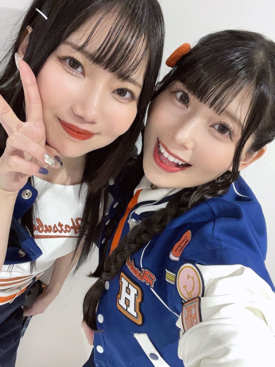大好きなRe;IRISの2人と！❤️💙
『雨上がりのアイリス』☔️🌈
『カタマリオンザドゥン』を披露させていただきました！🪨✨️✨️
この3人でステージに立つのは何度だって最高に楽しい！💫

#学マス音楽祭_DAY1
#学マス音楽祭_DAY2