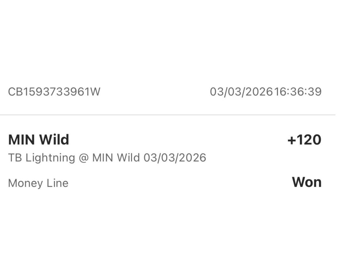 FIRSTLADYNHL tweet media