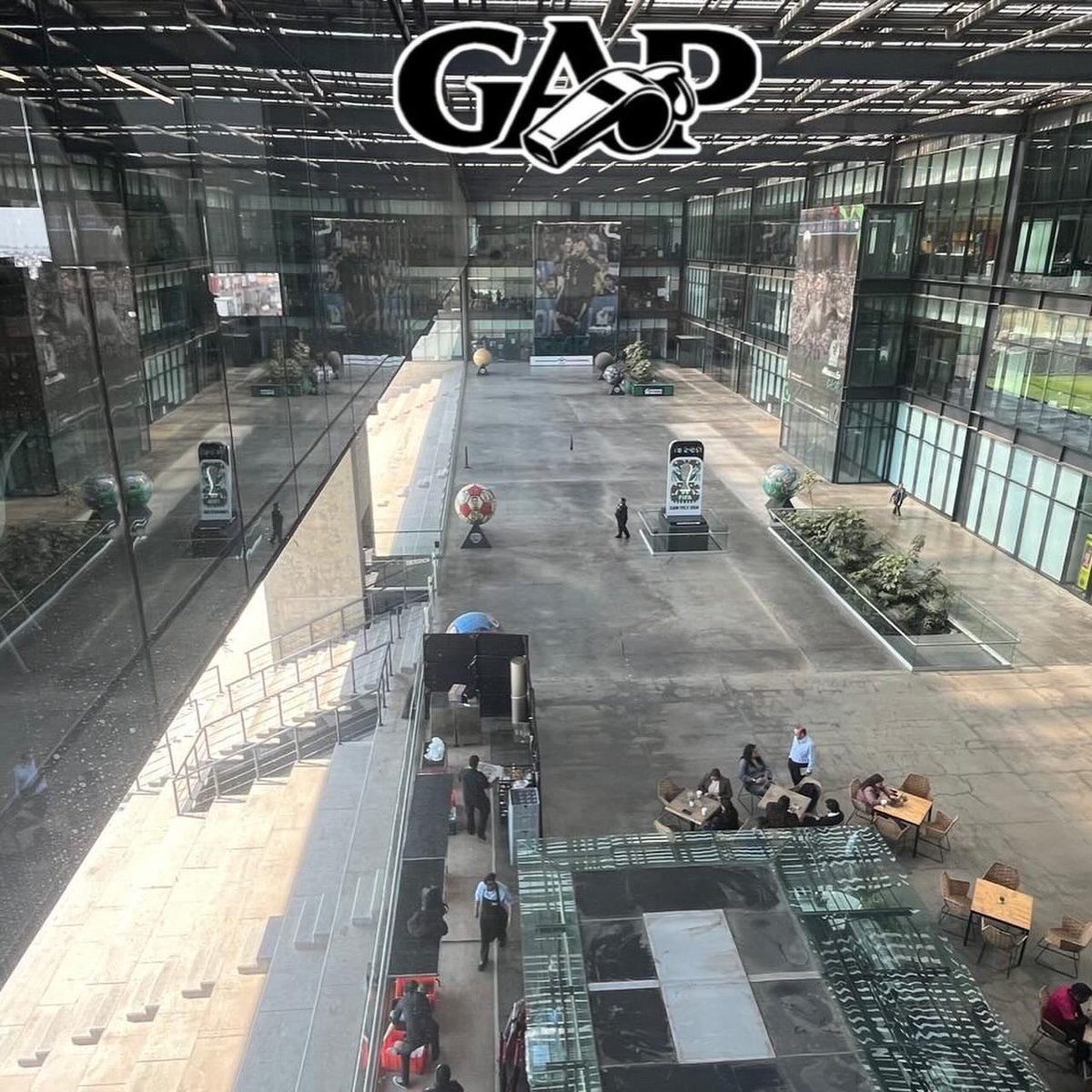 Una visita de CORTESÍA a la casa del FUTBOL MEXICANO, Gracias por la hospitalidad.