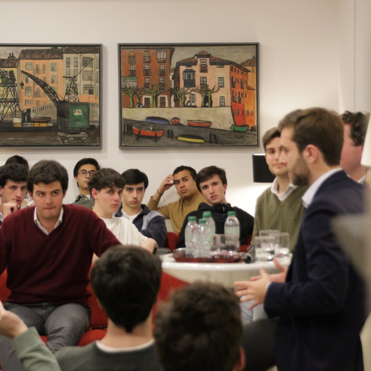 CM Moncloa tweet media