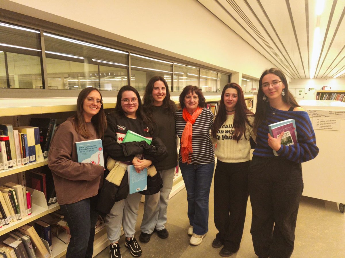Ayer presentamos en Segovia el libro “De la humillación a la liberación de las mujeres. Tiempos de rebeldía y cambios sociales” de María Ángeles González Delgado.

Un recorrido por la memoria feminista, la Transición y la lucha por derechos que hoy parecen básicos.

Gracias a