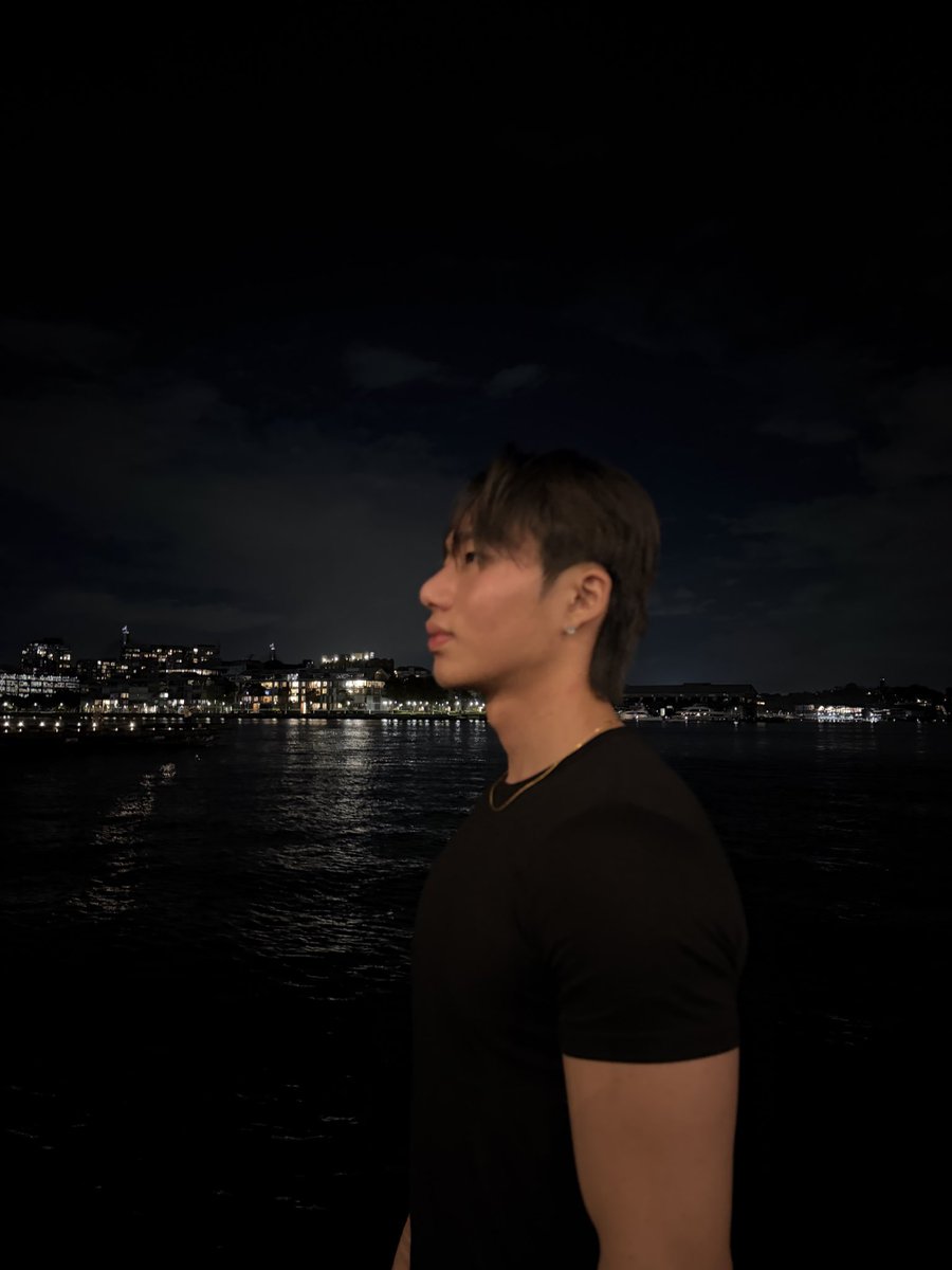 Rayston Heem tweet media