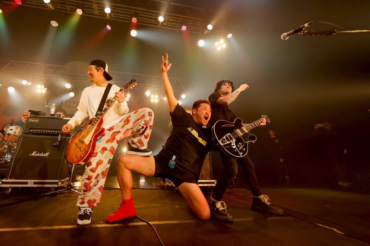 MONGOL800_info's tweet image. 【Live Photo!!その2】

2026.2.25(wed)
ELLEGARDEN × MONGOL800“FIRST FOOT FORWARD 2026”
at KT Zepp YOKOHAMA

w/ ELLEGARDEN photos!!

photo by SARU

写真をもっと☞☞☞
instagram.com/p/DVdOw8tknLT/…

#ELLEGARDEN
#MONGOL800
#FFF
