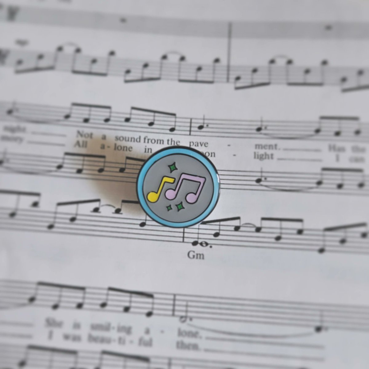 onestopbadges's tweet image. Good vibes in every note 🎵✨
Soft Enamel Badges 

#CustomPins
#EnamelPins
#MusicLover