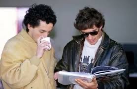 F1_AyrtonSenna's tweet image. Ayrton and his brother Leonardo. 

F1 testing. Estoril, Portugal, Dec. 1990.

#Senna