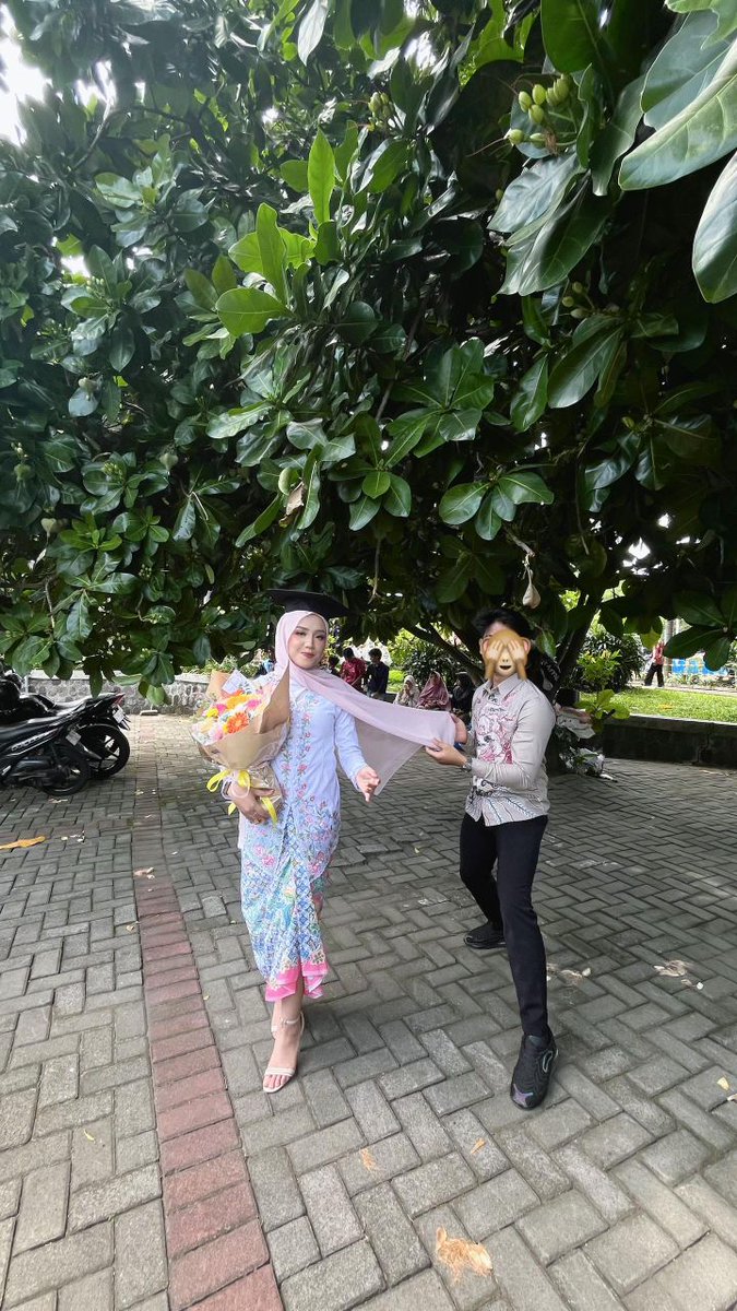 ahpdtyns tweet media