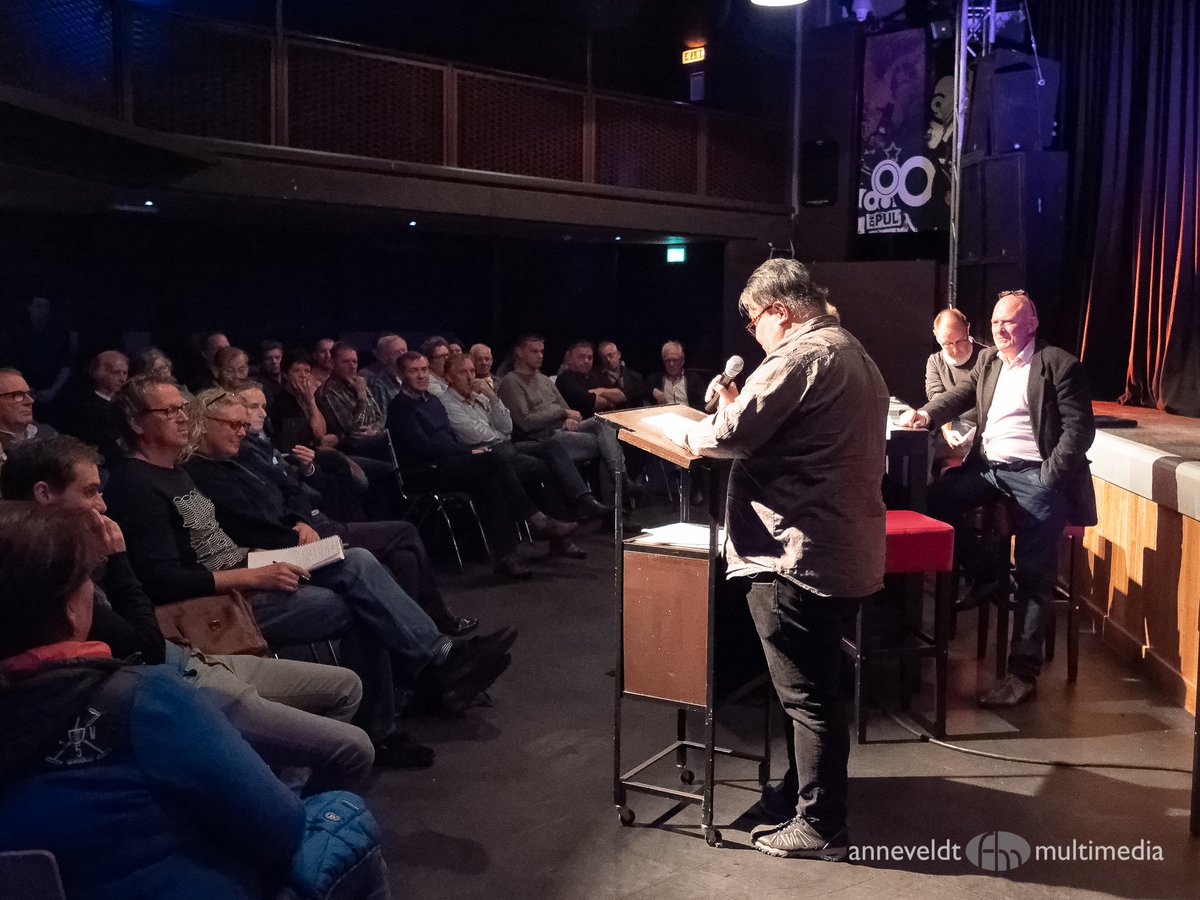 RobVrolijk's tweet photo. Laatste nieuws debat 11 maart verkiezingen Maashorst! https://t.co/9zqxi462Kj Discussieer mee en meld je aan op de website! #DebatcentrumDeGrens #gemeenteraadverkiezingen #maashorst #dorpshuiszeeland #schaijk #reek #dorpzeeland #odiliapeel #uden #vergrijzing #AZC https://t.co/R0euX9CCVq