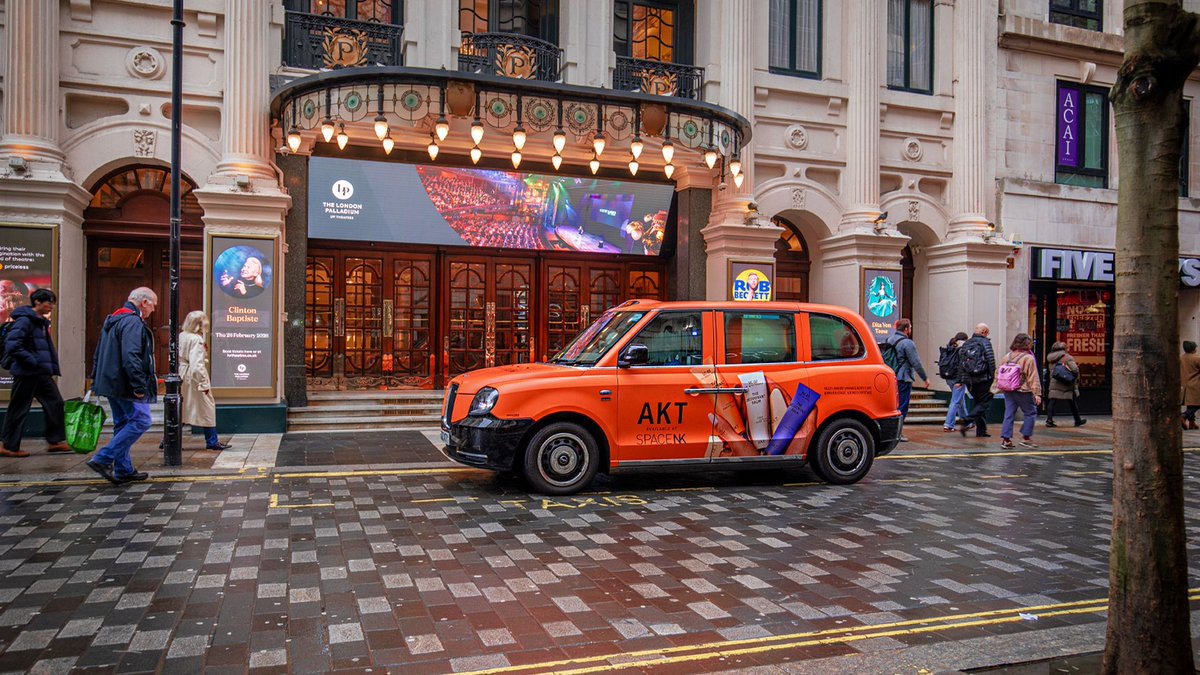 UbiquitousTaxis's tweet image. For brands that want to be the star of the show, Taxi Advertising is the stage and the spotlight! Just ask @akt_ldn, who used Taxis for an impactful campaign in London for their launch in @Space_NK 
#brandawareness
#taxiadvertising
#creativeadvertising
