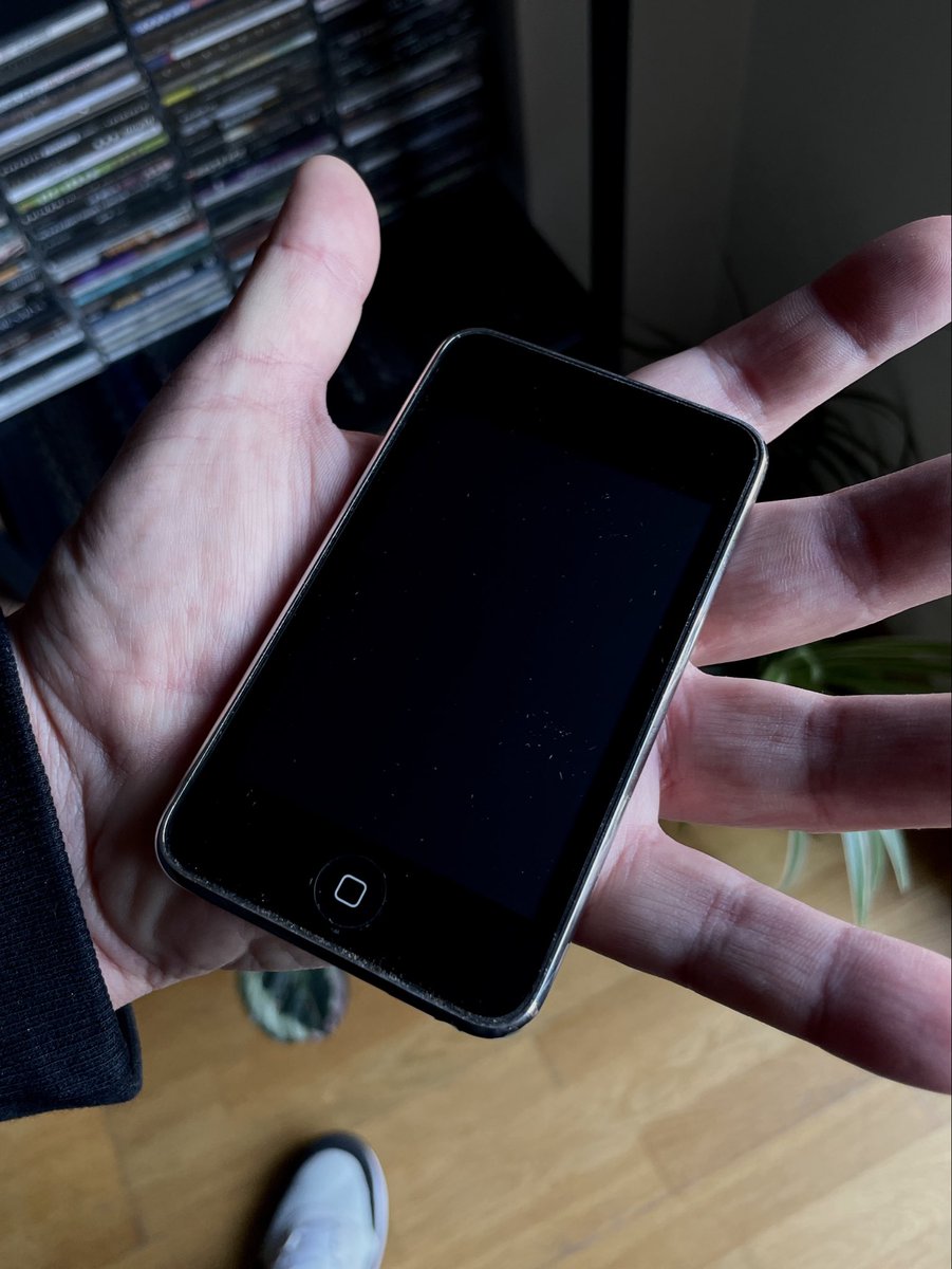 Aquí sonaba Adhes Arcana, Dolcce Rotta, WNB y Diams.
Era el 2008.