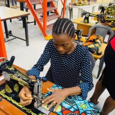 FSDreams1's tweet photo. Many young Nigerian women have powerful ideas, but lack the practical skills, structure, and support to turn them into income.

As we celebrate women all through this month, we are challenging female youths to give their time to learning, discipline to training, and… https://t.co/2I0NCRErth