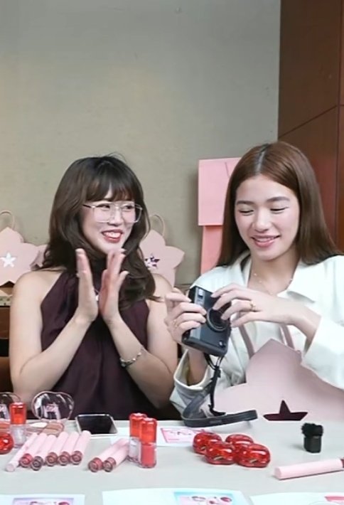 _asukal99's tweet photo. I'm too soft for this MalAiah. ๐ค๐ฅบ
#BINI #BINICosmetics https://t.co/3wpNajZ08n
