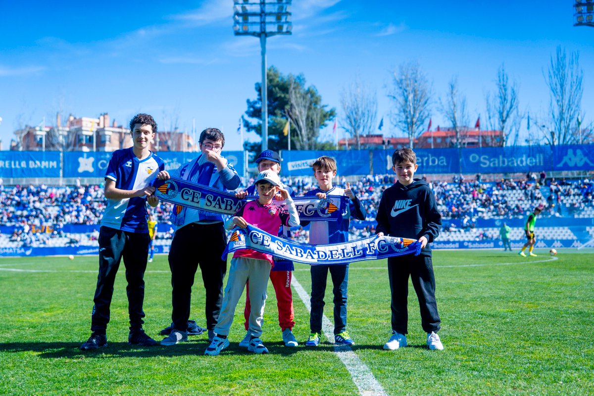 🤩 Dissabte toca 𝐱𝐮𝐭 𝐝𝐞𝐥 𝐦𝐢𝐠 𝐝𝐞𝐥 𝐜𝐚𝐦𝐩!

👀 Vols ser el protagonista al descans del #SabadellAlgeciras? ⚽️

👉🏽 RT i m’agrada a aquest tuit per a participar i divendres anunciarem als dos guanyadors

🎁 Premi cortesia de Wala

#AMQM