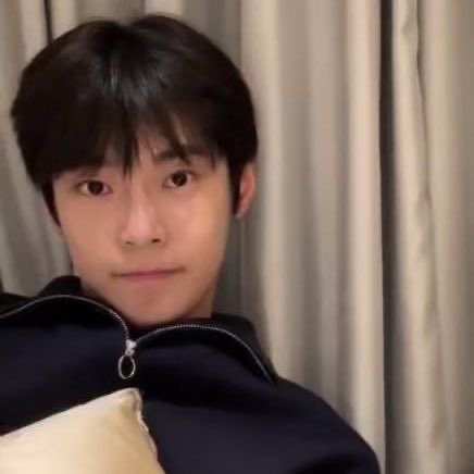 eve_doyoung0201's tweet photo. 말랑말랑 내 만두 도영이 🥹🥟 https://t.co/Ny2STPE2y7