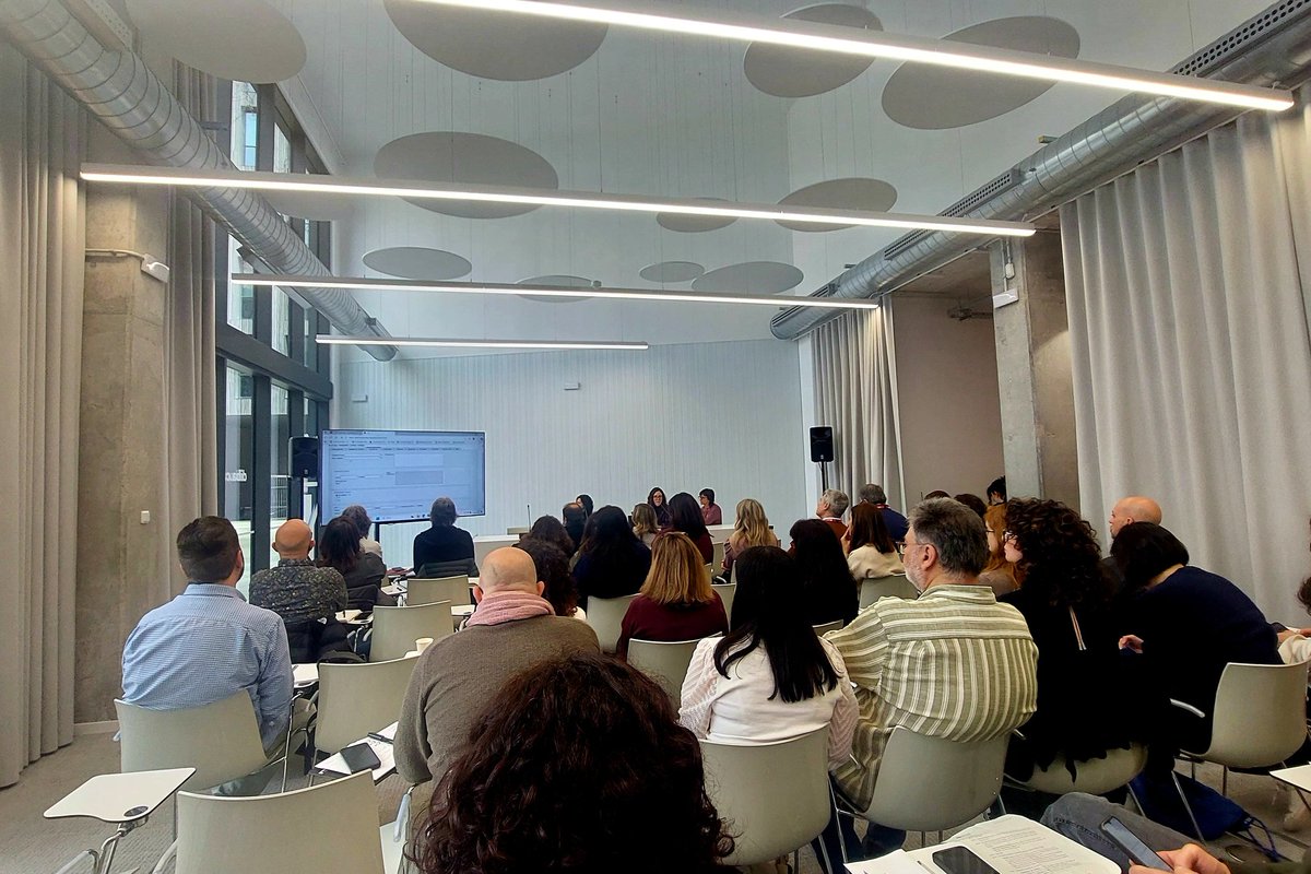 Obrim Espais tweet media