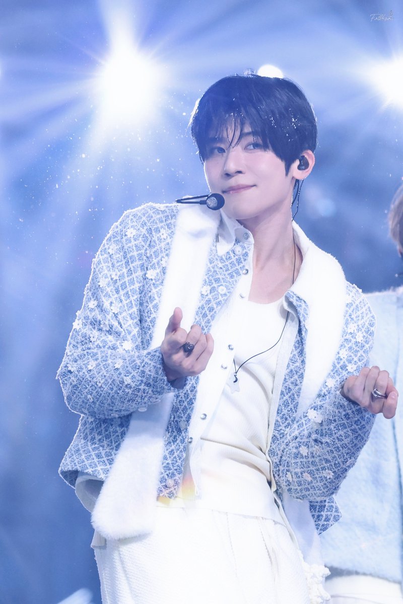 Fall4Sion_ tweet media