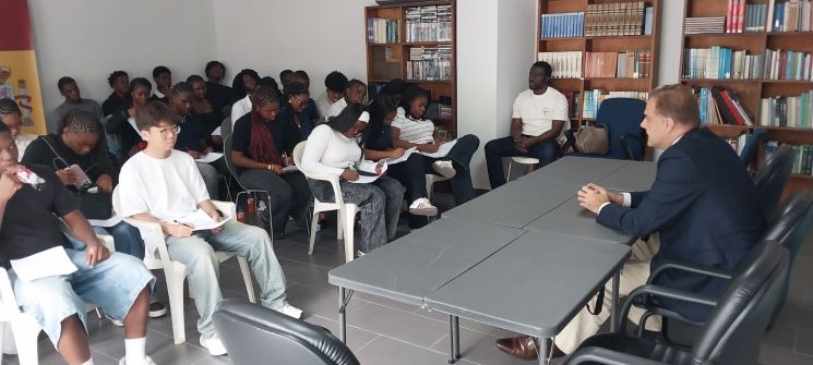 Embajada de España en RDC y en RC tweet media