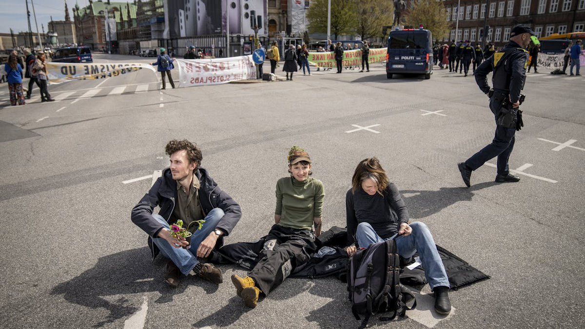 TV 2 Politik tweet media