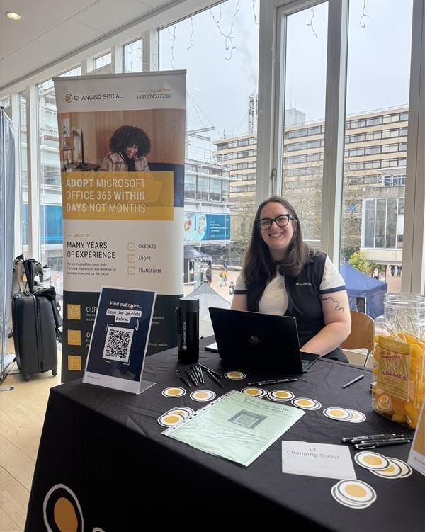 Changing Social tweet media