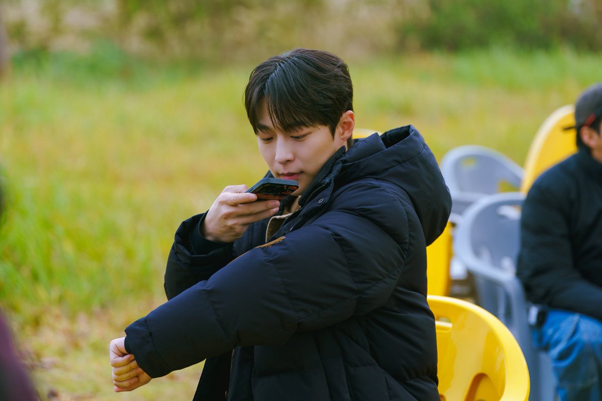 YYentertain's tweet photo. <우주를 줄게> 선태형📸

[수목] 밤 10:40ㅣtvN
• tvN 제공 
#배인혁 #BAEINHYUK 
#우주를줄게 #OurUniverse
#YYentertainment https://t.co/ZVbfiO4zBZ