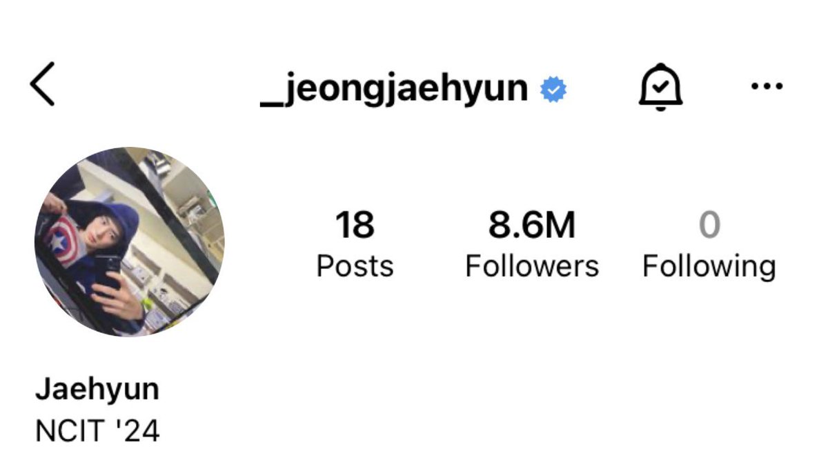 เคยเปลี่ยนตอน sticker หลังจากนั้นไม่เคย 55555555555