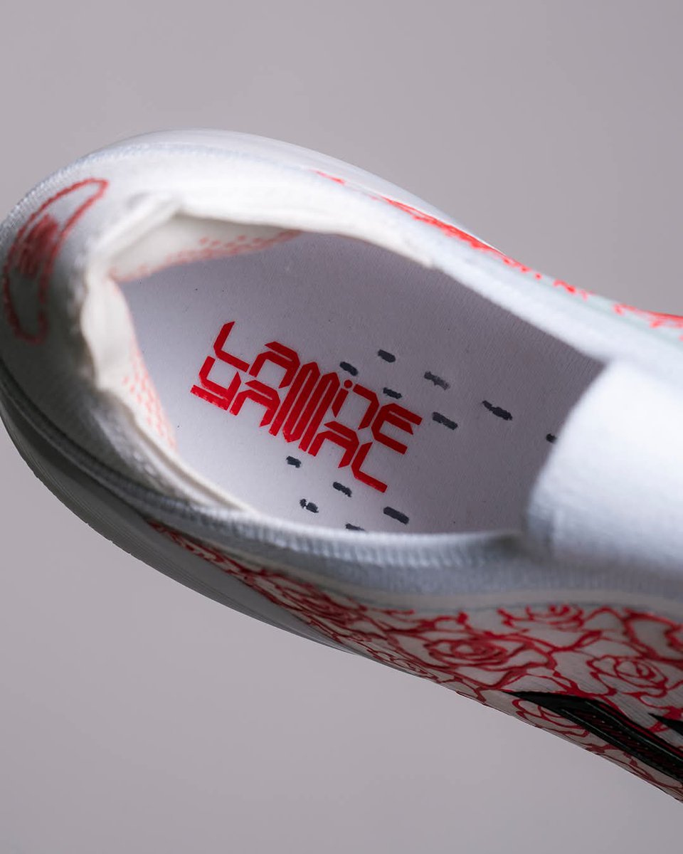 Lamine Yamal.
Diada de Sant Jordi.
€280 a pair.

$ADS.DE #ADIDAS