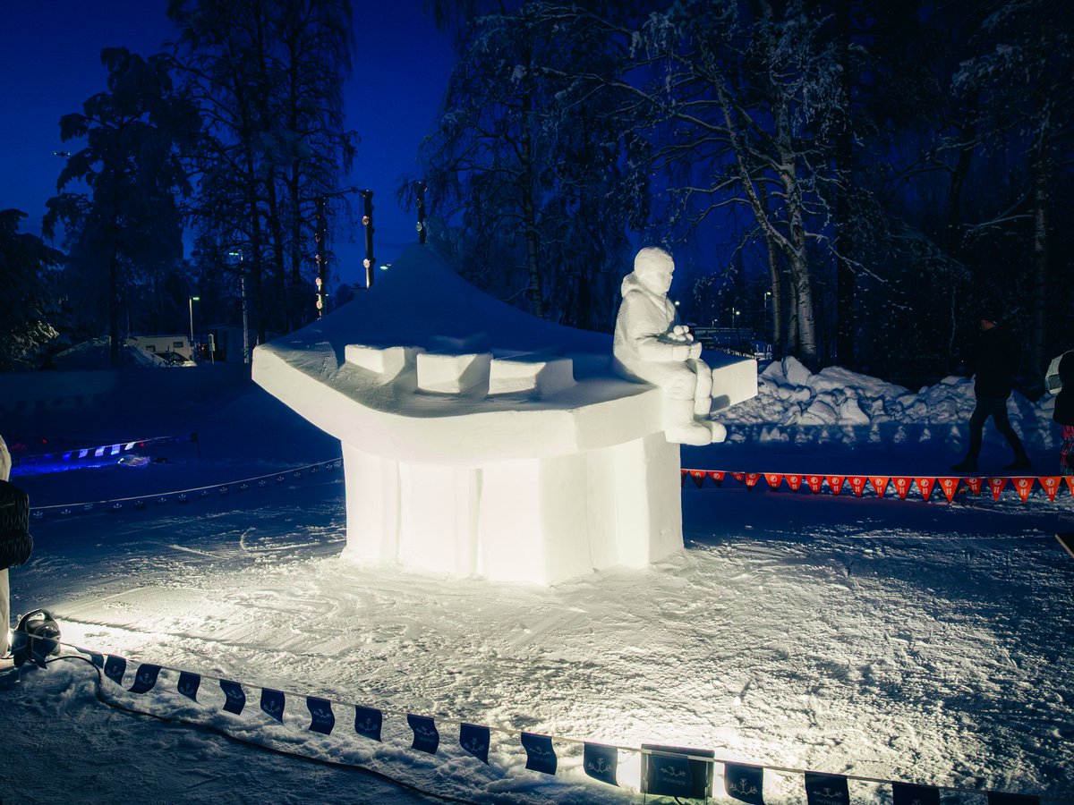 DiscoverFinland's tweet photo. If you have not had a chance to see the sculptures of the Nallikari Snow Fest yet, this week the Arctic Sculpture Park in @NallikariFI, Oulu, is open daily from 11am to 4pm! 
https://t.co/geEGnSCPtB https://t.co/EElb7pO0dh