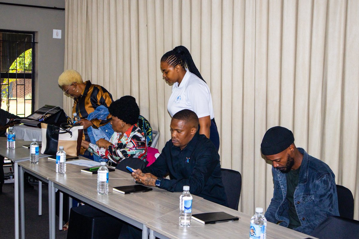 TheBrandScapers's tweet photo. The journey from Postmasburg to Kathu shows what’s possible when SMEs are equipped with the right brand strategy, tools, and advisory support. The transformation is visible, and this is only the beginning.
#EnterpriseDevelopment #SMEBrandAccelerator https://t.co/1lL2UMjSIy
