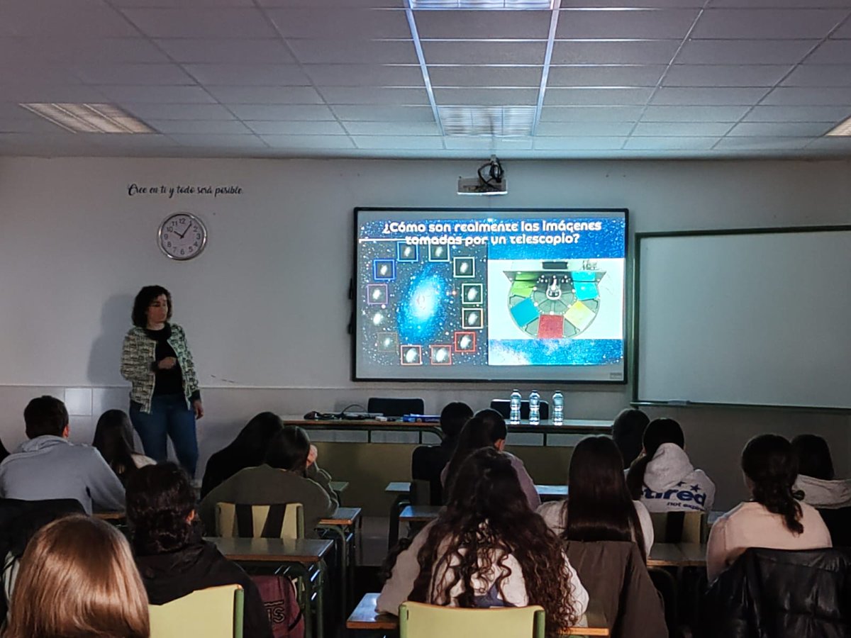 CEFCA_OAJ's tweet photo. 🔬 Hay muchas más mujeres en la #Ciencia de lo que imaginamos
…y muchos más perfiles de los que solemos ver
👩💻 Fátima, matemática
🔧 Tamara, ingeniera
🌌 Luisa, física y divulgadora
Lo compartieron con el alumnado de ESO del CEIP Astrónomo Zarzoso de #Cella
#11F #CienciaCEFCA https://t.co/99ZF8PLQ43