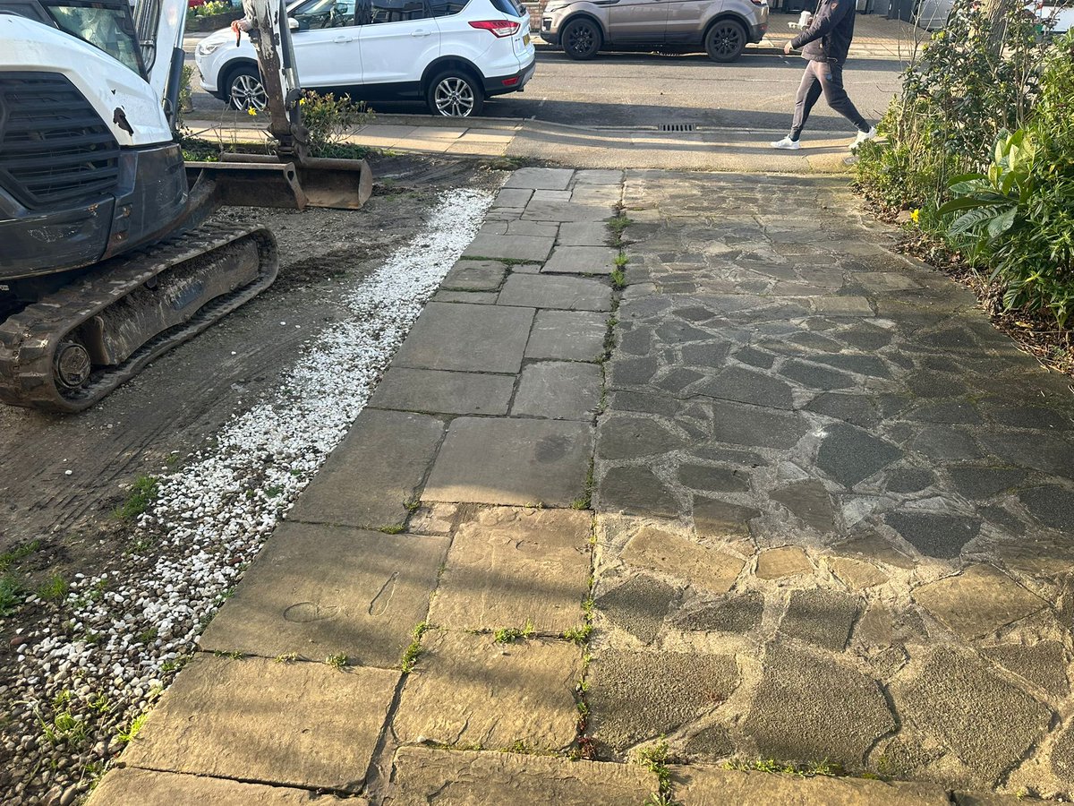 Crown Paving tweet media