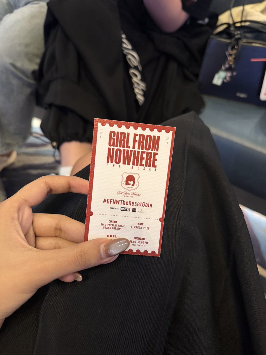 อยากเจอออฟโรดละน้าาาา

 OFFROAD GFNW AT SIAM PARAGON
#GFNWTheResetGala
#offroadKTP #ออฟโรด