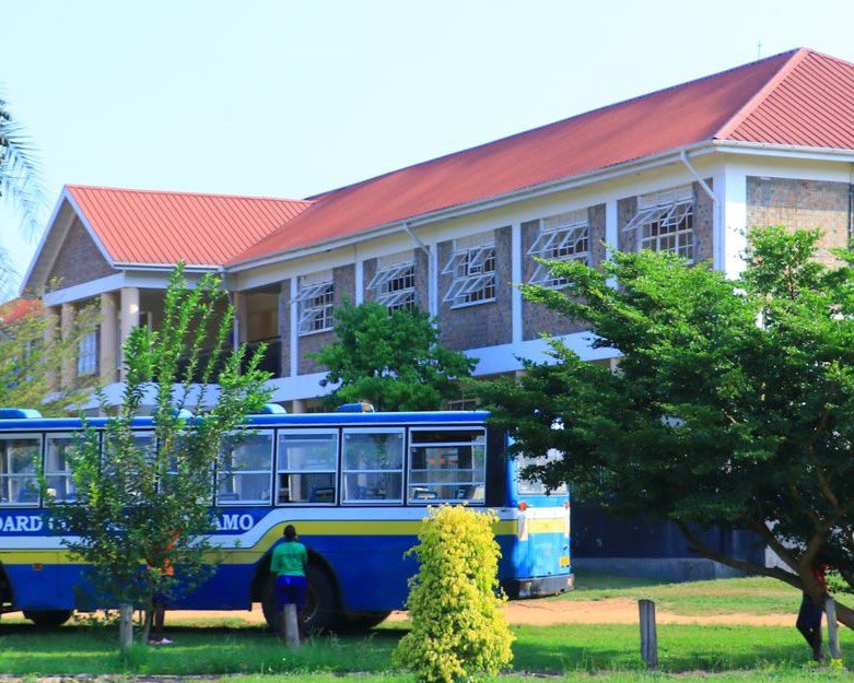 Muhangi Clinton tweet media