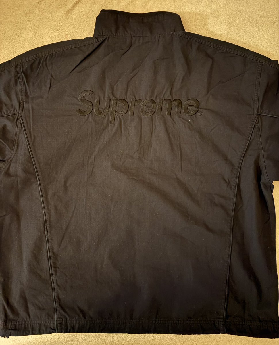 snkhkt23's tweet photo. Supreme x Umbro Cotton Ripstop 
Track Jacket 

コットンだからスポティー過ぎず
デニムに合いそう！

全部刺繍なのもいい🪡

買って大満足です https://t.co/xFKaF1Rd6Y