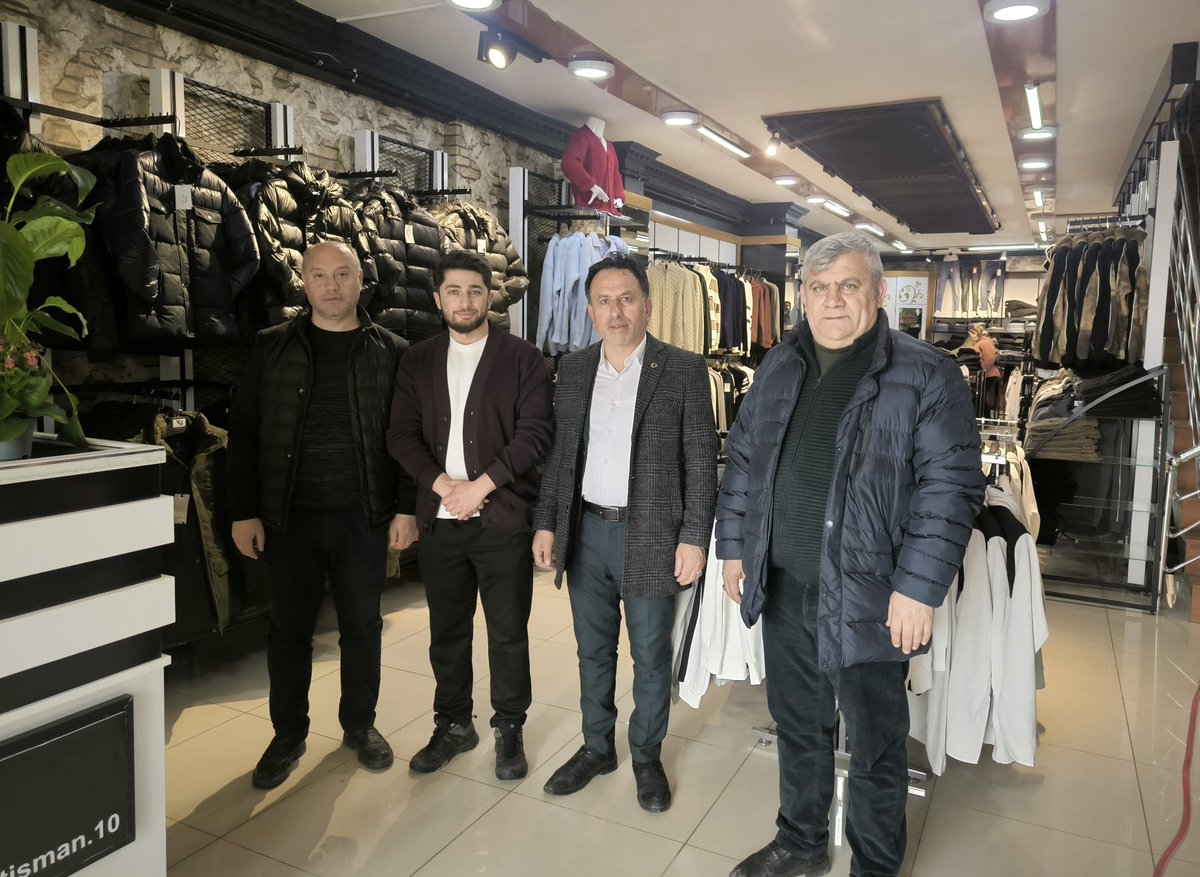Yönetim Kurulu Üyelerimiz ile birlikte;

▪️Dündar Eczanesi,

▪️Mantisman İşletmecisi Oğuzhan Yılmaz’ı ziyaret ettik.

Misafirperverlik için teşekkür ediyor, hayırlı ve bereketli kazançlar diliyorum.

#MilletimizleİnancımızBir

<a href="/kurtcancelebi/">Kurtcan Çelebi</a> <a href="/abuyukgumus/">Ahmet Büyükgümüş</a> <a href="/75HakanAydin/">Hakan Aydın 🇹🇷</a>