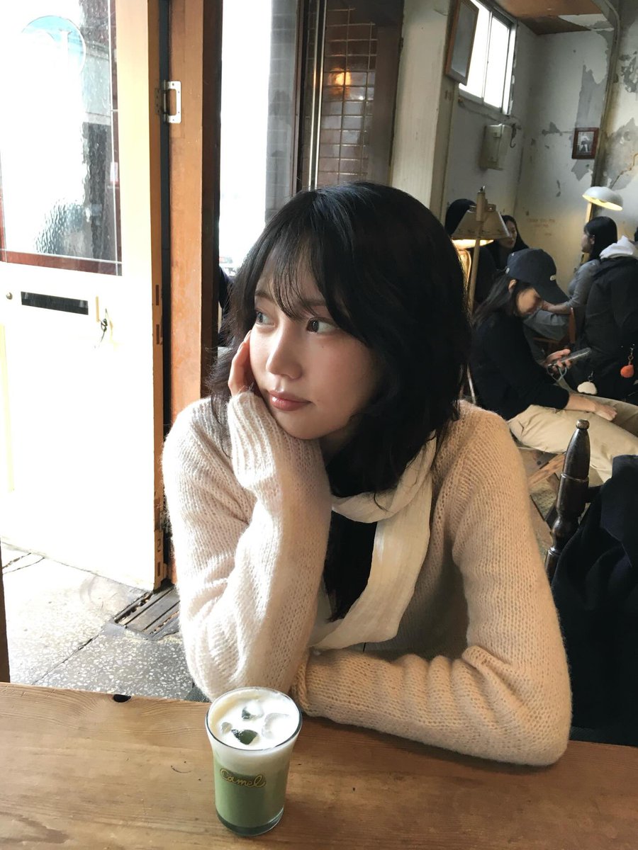 울다웃어서똥꼬에털났음