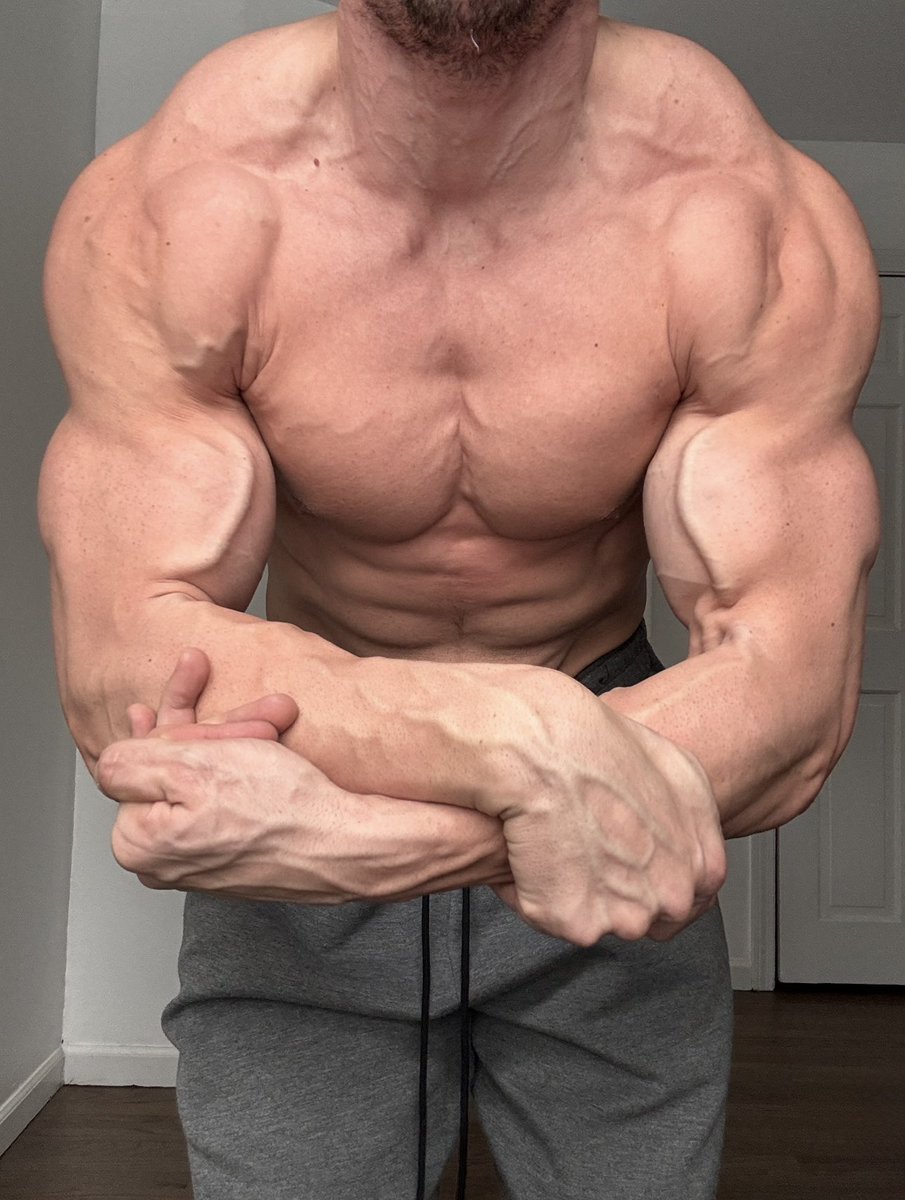 👑Lord Beefcake tweet media